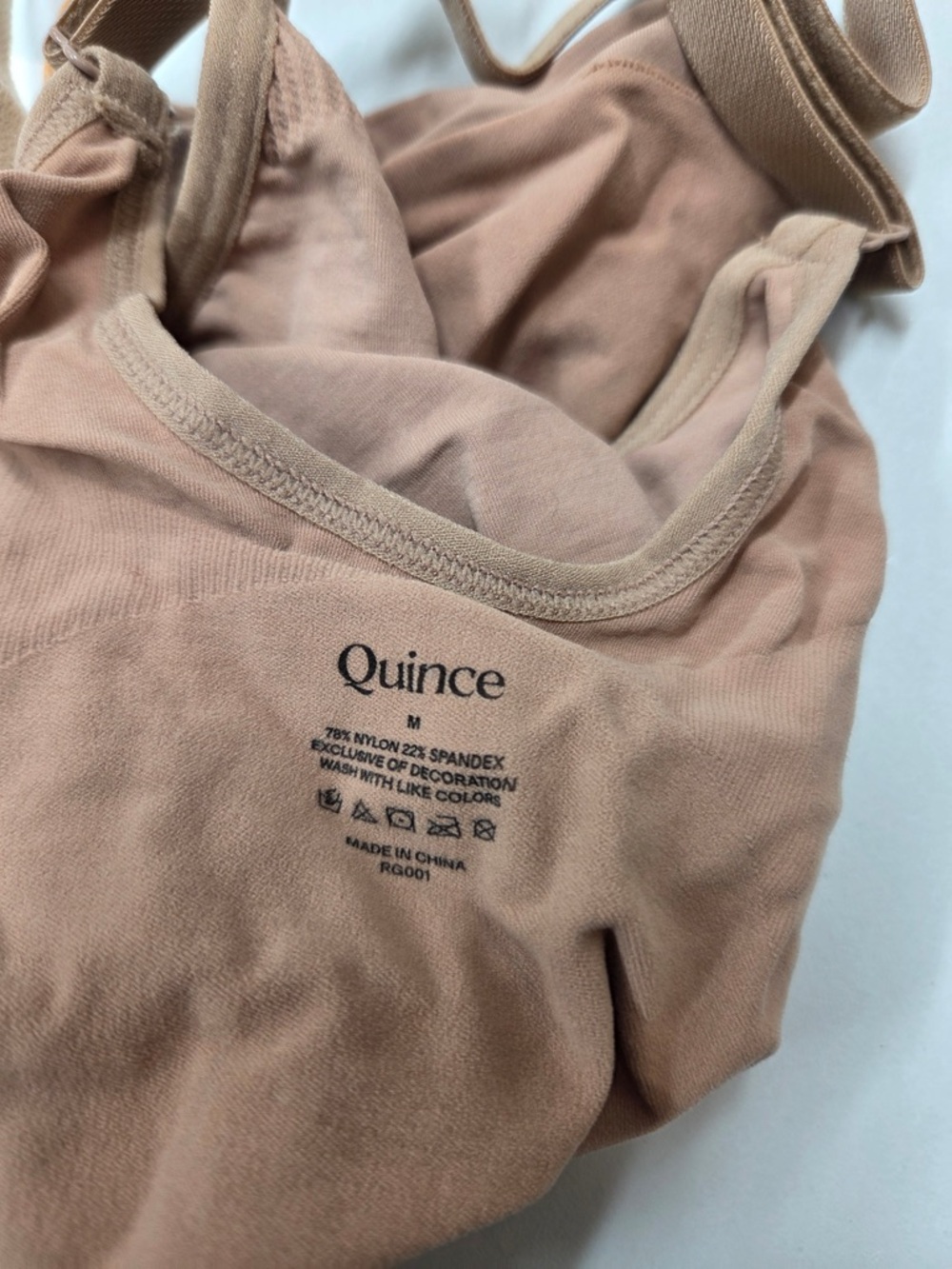 NWT QUINCE Sculpting Mid-Thigh Bodysuit Medium Sienna 7553 - Picture 7 of 8